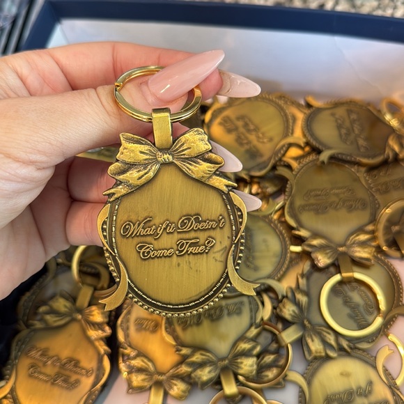 Last Keychains (extra antiqued!!!) - Picture 5 of 6